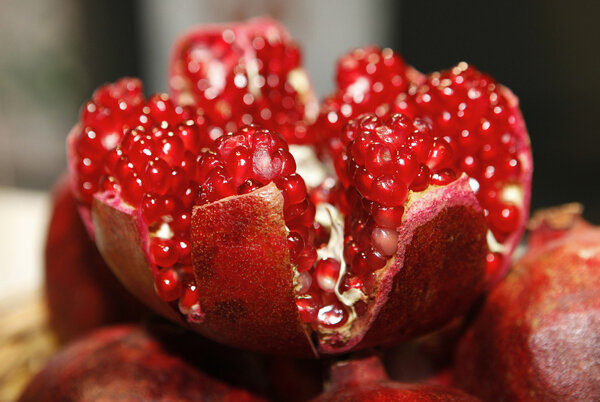 Pomegranate how to prepare a pomegranate